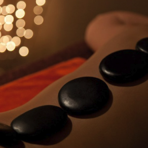 Massage aux Pierres Chaudes