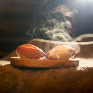 Massage Créole aux Coquillages Chauds